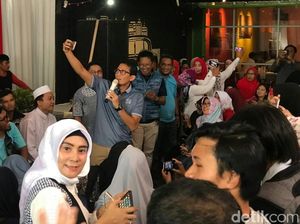 Video Saat Sandi Kasih Tips Selfie Buat Emak-emak Depok