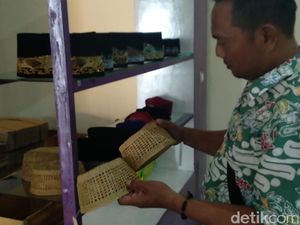 3 Peci Unik Buatan Perajin Lamongan 3 Peci Unik Buatan Perajin Lamongan