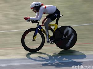 Dengan Kaki Palsu, M Fadli Mengayuh di Lintasan Balap Sepeda