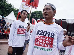 Relawan Jokowi-MaRuf Amin Mulai Menyemut Tugu Proklamasi