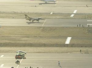 Saat Jet Tempur, Tesla dan Mobil Fomula 1 Beradu Cepat Saat Jet Tempur, Tesla dan Mobil Fomula 1 Beradu Cepat