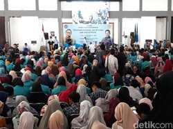 Isi Kuliah Bareng Sandiaga, Zulhas Ajak Mahasiswa Beri Suara di TPS