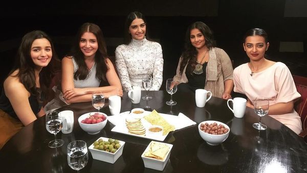 Manisnya Alia Bhatt Saat Rayakan Ulang Tahun Ayahnya dan Makan Cake