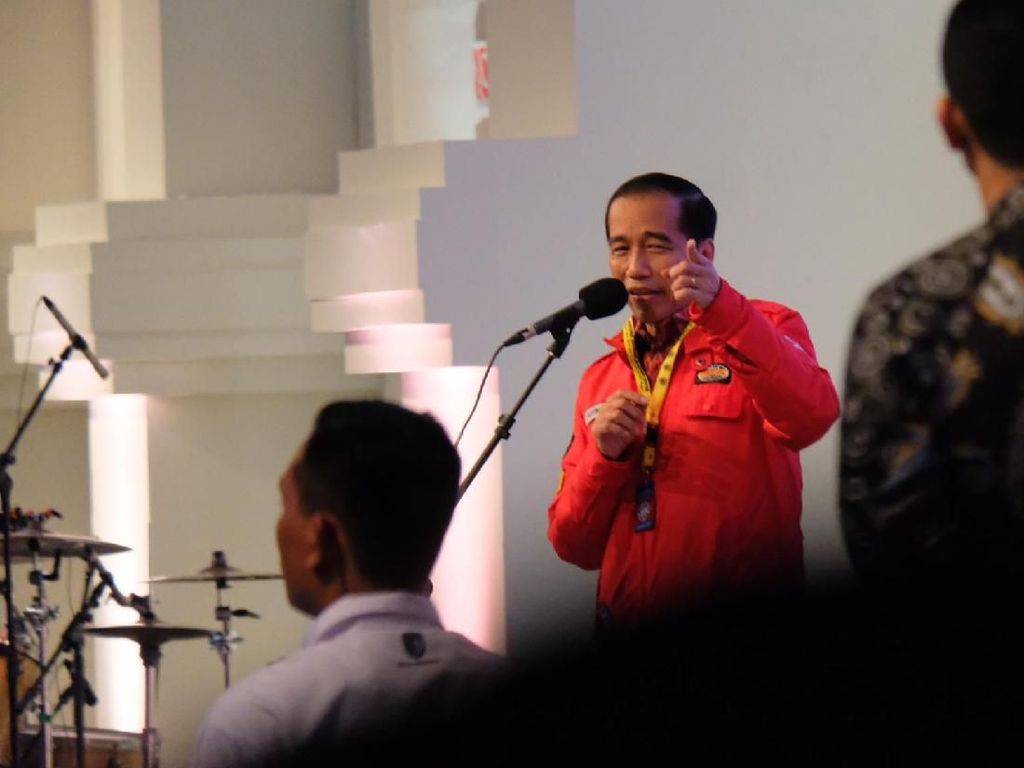 Din Syamsuddin Mundur dari Istana, Jokowi: Lusa Saya Bertemu Beliau Din Syamsuddin Mundur dari Istana, Jokowi: Lusa Saya Bertemu Beliau