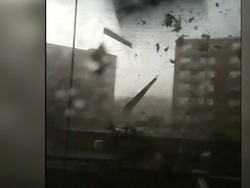Dahsyatnya Tornado Lukai 5 Orang di Kanada
