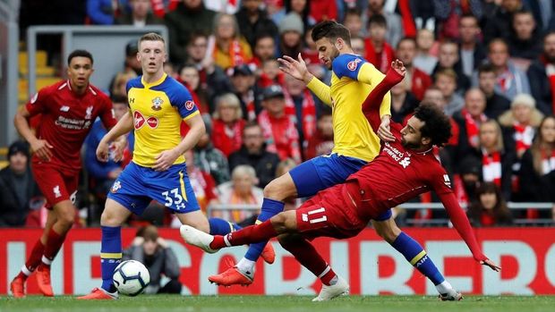 Liverpool wajib mengalahkan Southampton untuk menggeser Manchester City di klasemen Liga Inggris.