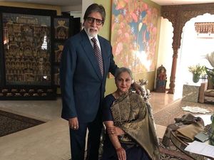 Amitabh Bachchan Izinkan Ribuan Fans Datangi Rumahnya Lagi