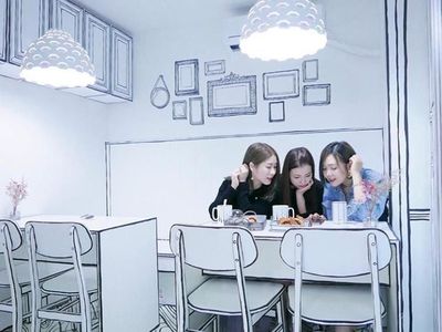 Unik! Makan di Kafe Ini Bikin Kamu Serasa Masuk ke Dunia Komik