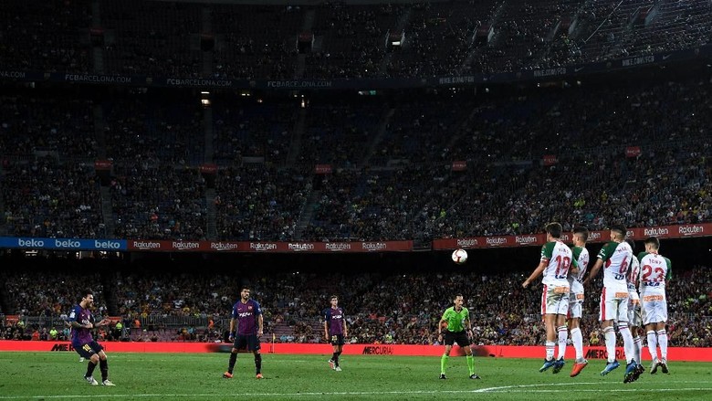 10 Eksekutor Free Kick Terbaik, Ronaldo-Messi Nomor Berapa?