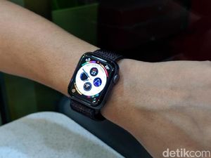 Unboxing Apple Watch 4, Makin Kece dengan Layar Lebih Lebar Unboxing Apple Watch 4, Makin Kece dengan Layar Lebih Lebar