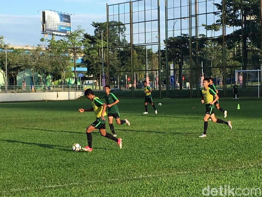 Usai Taklukkan Iran, Timnas U-16 Langsung Gelar Latihan Pagi Usai Taklukkan Iran, Timnas U-16 Langsung Gelar Latihan Pagi