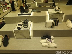 Charles & Keith Rilis Koleksi yang Lebih Boyish dan Milenial