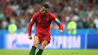 Soal free kick, Cristiano Ronaldo mengambil 67 kali dan cuma sekali suskes. Rasio keberhasilannya hanya 1,4 persen (Getty Images)