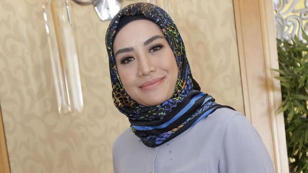 Gagal Nikahi Anggota DPRD, Shinta Bachir Sudah Bisa Tersenyum