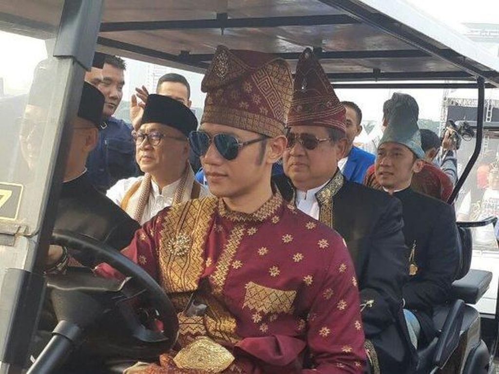 Demokrat: Projo Teriak Bang Dukung Jokowi ke SBY Demokrat: Projo Teriak Bang Dukung Jokowi ke SBY