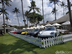 Puluhan Mobil Senilai Rp 200 Miliar Mejeng di Bali