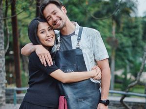 Arti Kehadiran Anak dalam Hidup Tarra Budiman dan Istri