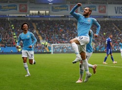 Pada menit ke-35, City berhasil membuat gol kembali. Setelah membuat assist pada gol pertama, Bernardo kembali memperlihatkan kualitasnya dan menggandakan keunggulan tim menjadi 2-0. Bola crossing Leroy Sane dari sisi kanan disundul Bernardo dan mengarah ke tiang jauh. REUTERS/Andrews Boyers.