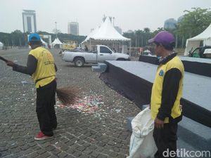 Pascadeklarasi Kampanye Damai, Sampah Bertebaran di Monas