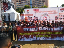 Jaga Suasana, Kandidat Pemilu Diminta Selfie Dengan Lawannya