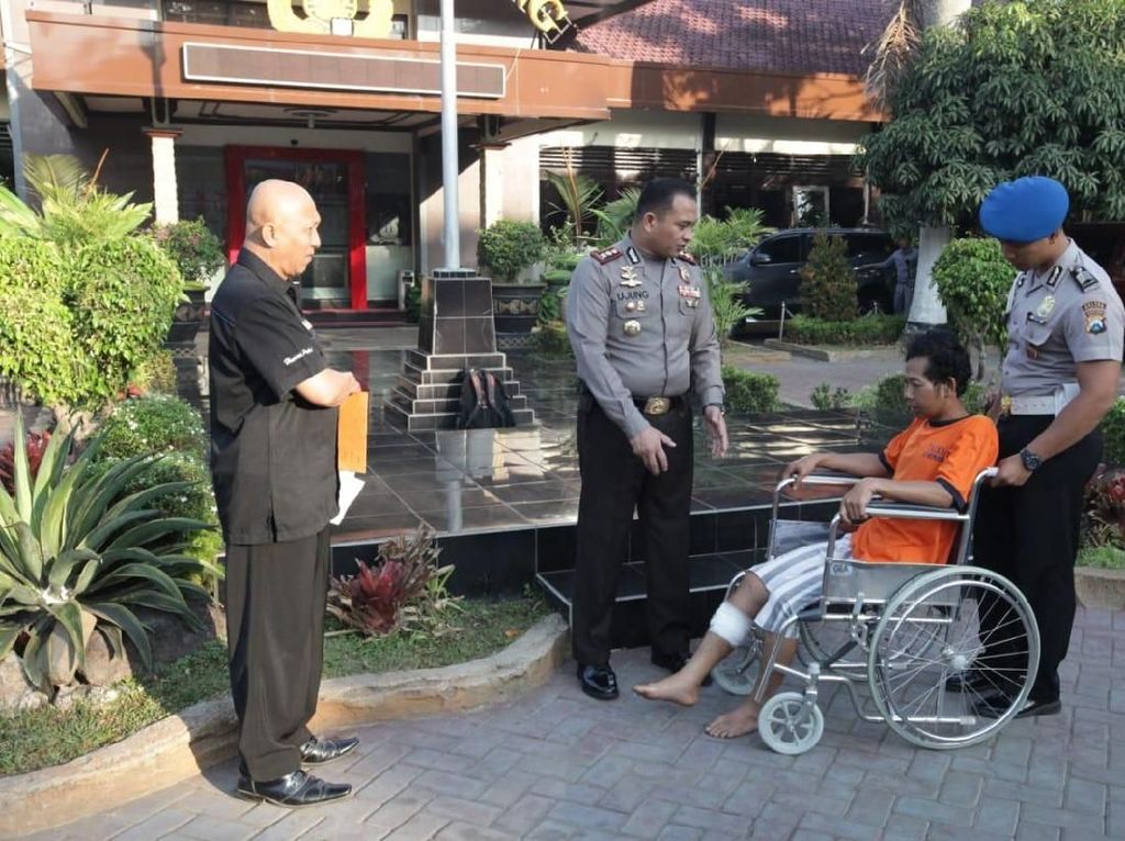 Terbukti Lecehkan Murid, Guru Sobirin Dijerat Pasal Berlapis Terbukti Lecehkan Murid, Guru Sobirin Dijerat Pasal Berlapis