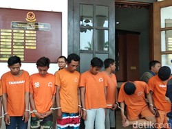 Soroti Oknum Bobotoh Biadab, Ibu Haringga: Hukum Berat Pelakunya