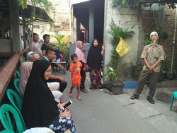 Pelayat Datangi Rumah Suporter Persija yang Dikeroyok Oknum Bobotoh