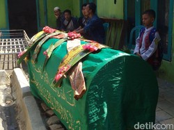 Sesat Mengartikan Solidaritas Picu Perilaku Beringas Suporter Sepakbola