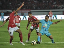 Cedera Parah, Diego Assis Jalani Operasi Besok