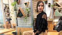 Gaya Mewah Para Artis Indonesia di Acara Fendi