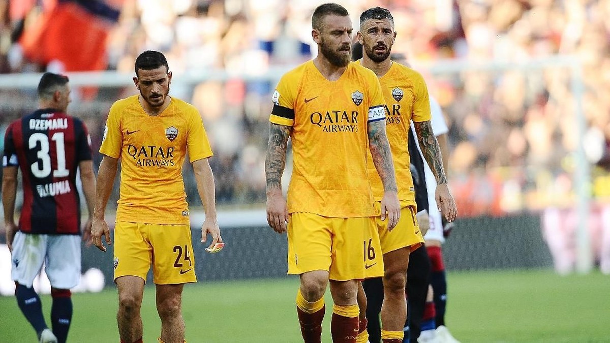 AS Roma kalah 0-2 dari Bologna. (Foto: Mario Carlini / Iguana Press/Getty Images)