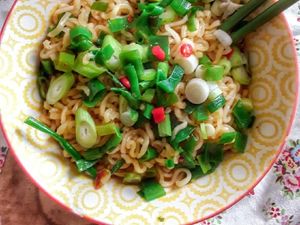 Dengan Kreasi Ini Mie Instan Juga Bisa Jadi Sarapan Spesial