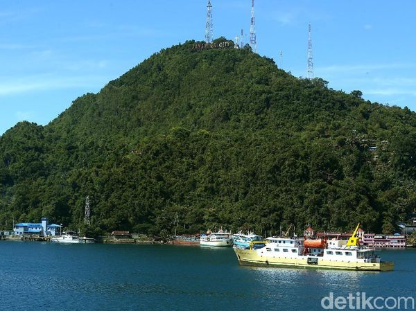 Geliat Aktivitas di Teluk Jayapura