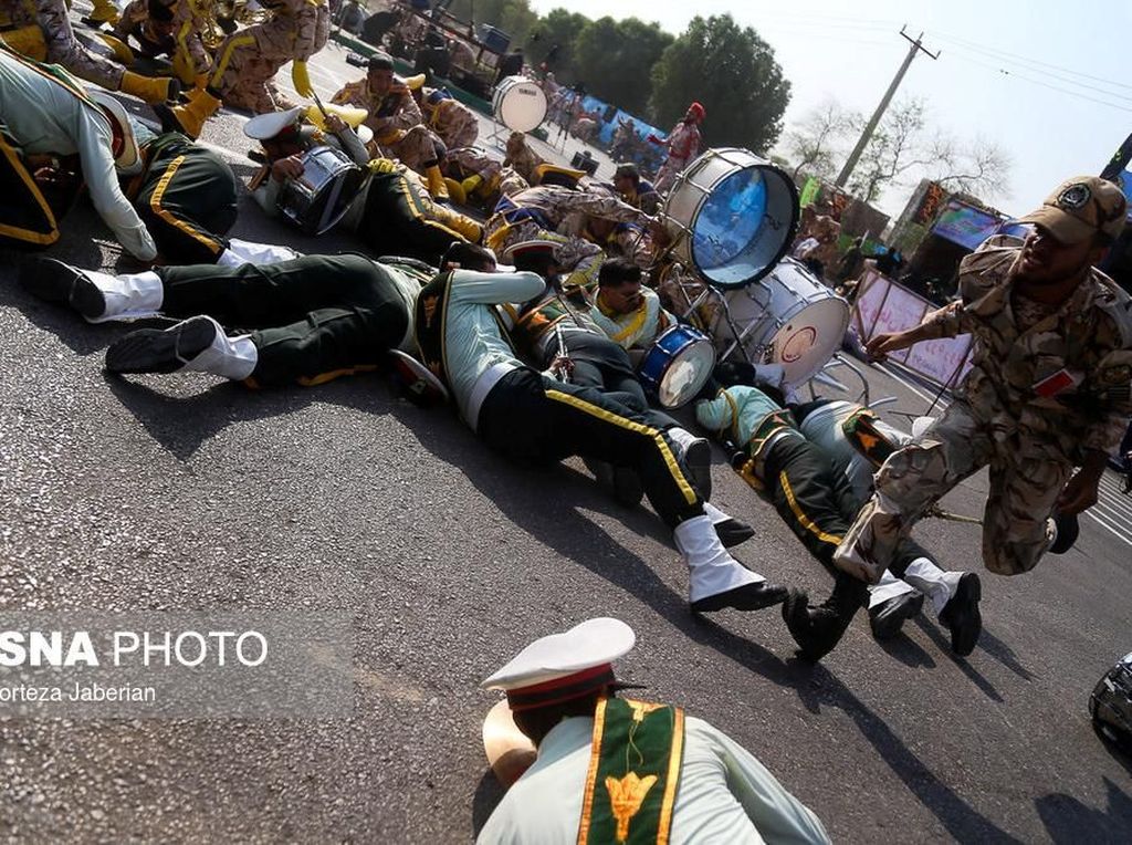 Arab Saudi Bantah Terlibat Serangan Saat Parade Militer Iran Arab Saudi Bantah Terlibat Serangan Saat Parade Militer Iran