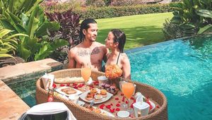 Kejutan di Balik Foto Mesra Honeymoon Kimberly Ryder dan Edward Akbar
