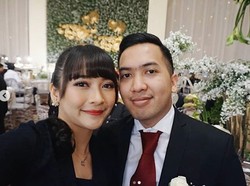 Kinal eks JKT48 dan Calon Suami Foto Prewedding, Kok Mirip Syahreino Nih?