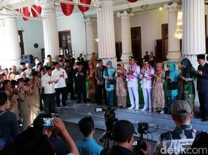 Kembalinya Bupati Irsyad ke Pendopo Disambut Warga Pasuruan