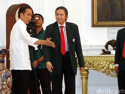 Ketua IDI Angkat Bicara Soal Pemecatan Ilham Oetama Marsis oleh Jokowi