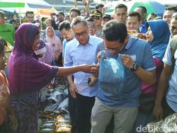 Kepada Sandiaga, Emak-emak di Semarang Ini Bilang: Sukses Ya Say!