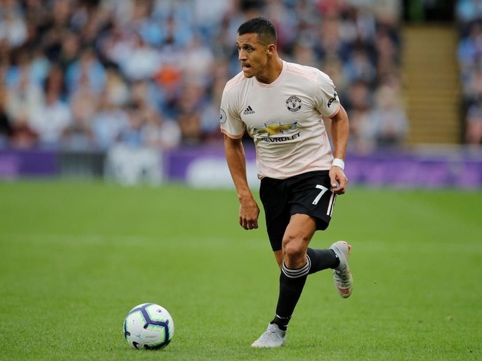 Soccer Football - Premier League - Burnley v Manchester United - Turf Moor, Burnley, Britain - September 2, 2018  Manchester Uniteds Alexis Sanchez in action  REUTERS/Phil Noble