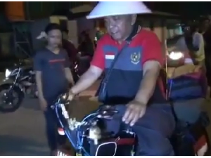 Sepedahan Cilincing-Makkah, Demi Menunaikan Ibadah Haji