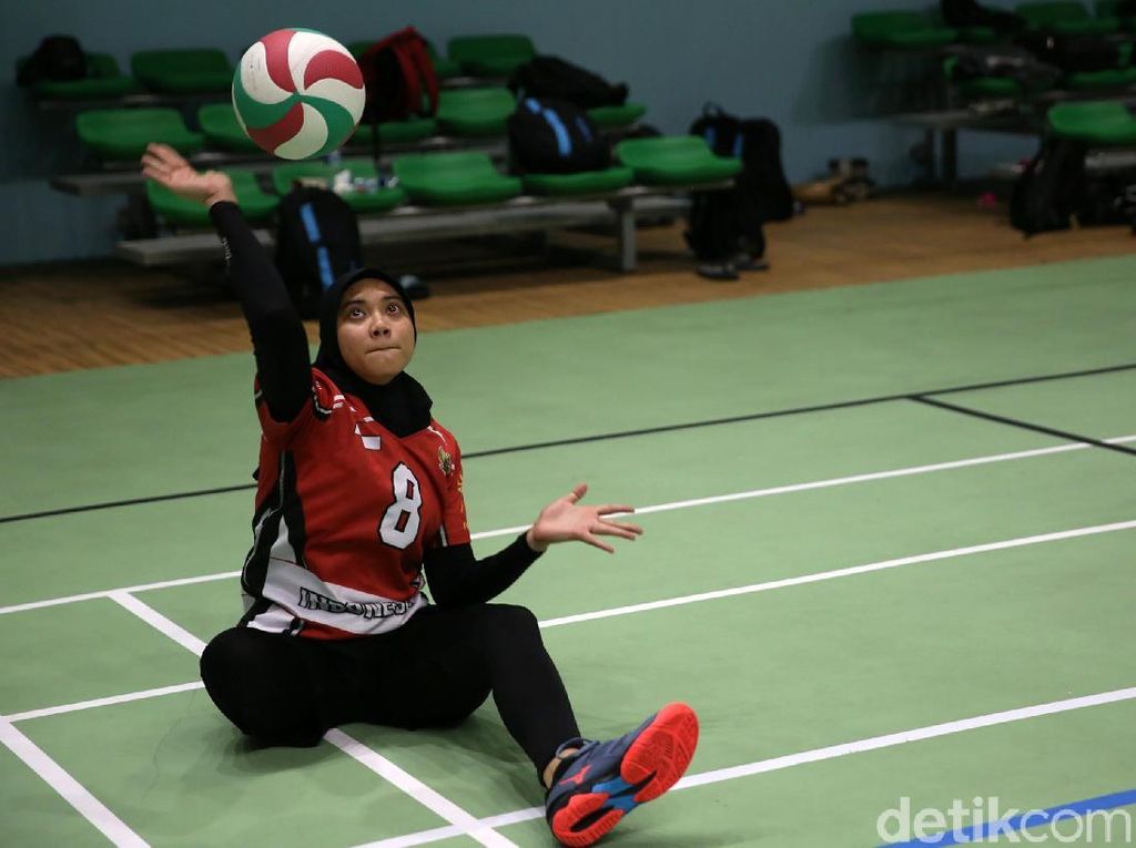 Nina Gusmita, Meraih Asa di Tengah Keterbatasan Nina Gusmita, Meraih Asa di Tengah Keterbatasan