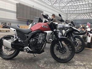 Baru Meluncur, Honda CB250R Sudah Ada Versi Bajakannya