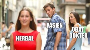 Kumpulan Meme Receh Buat Kamu yang Susah Minum Obat