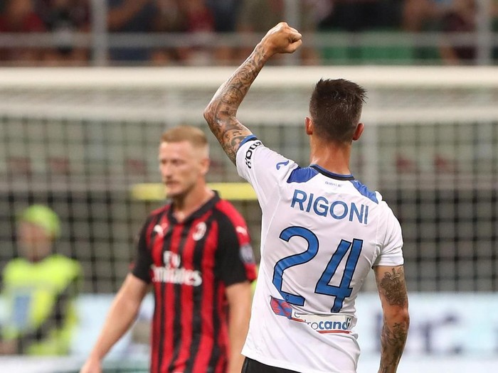Rigoni si Spesialis Gol Away Bikin Milan Gigit Jari