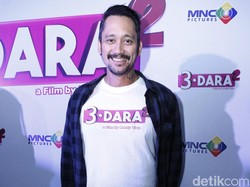 Pemain 3 Dara 2 Ajak Motoran Emak-emak hingga Nonton Layar Tancap Bareng
