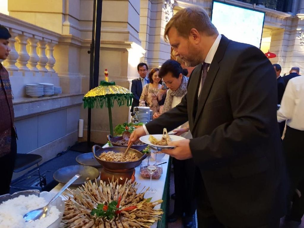 Cita Rasa Indonesia di Museum Telekomunikasi Berlin Cita Rasa Indonesia di Museum Telekomunikasi Berlin