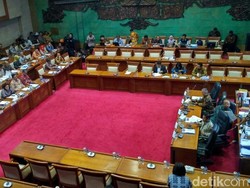 Anggota DPR Protes Asumsi Nilai Tukar Rupiah Berubah