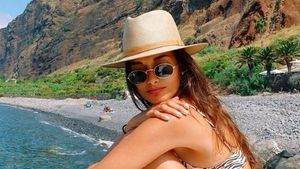 Foto: Saat Model Victoria Secret Gizele Oliveira Keliling Dunia