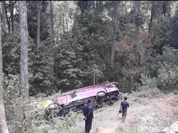 Detik-detik Bus Rombongan SMK 1 Karanganyar Sebelum Masuk Jurang